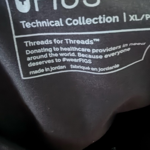 Figs Technical Collection Black Scrub Set XL P Bottoms and XL top - Picture 2 of 7